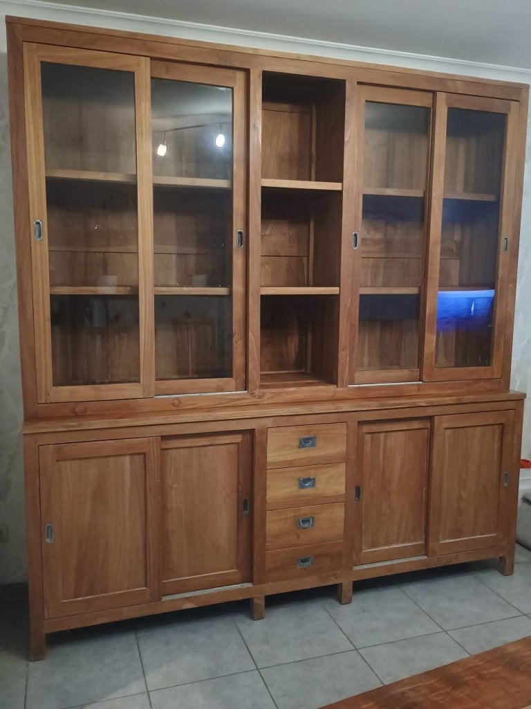 Living , vitrinekast + tafel met stoelen, Ophalen, Gebruikt, Rustiek landelijke/ massieve teak, 4 tot 6 stoelen