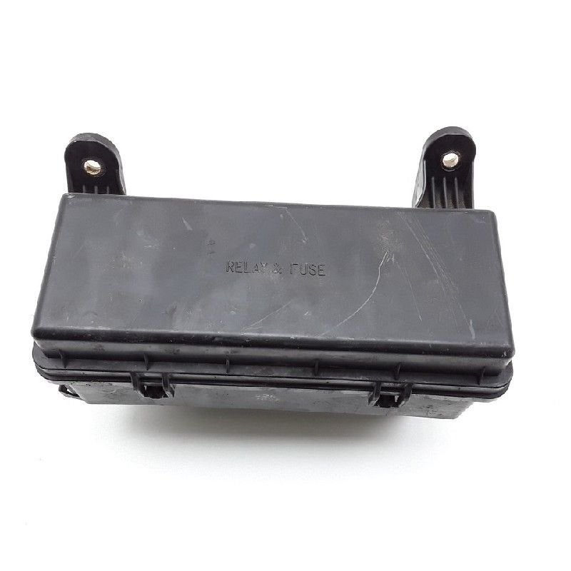 ZEKERINGKAST Toyota Previa (R3) (01-2000/02-2006), Gebruikt, Toyota