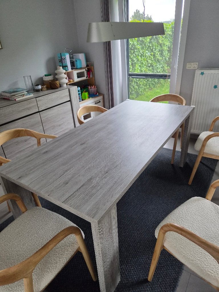 Eettafel, dressoir en vitrinekast, Ophalen, Zo goed als nieuw