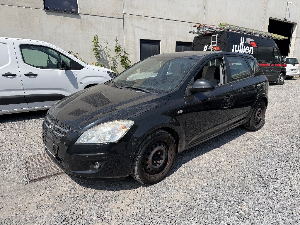 kia ceed roule super bien, Achat, Entreprise, Boîte manuelle, Noir