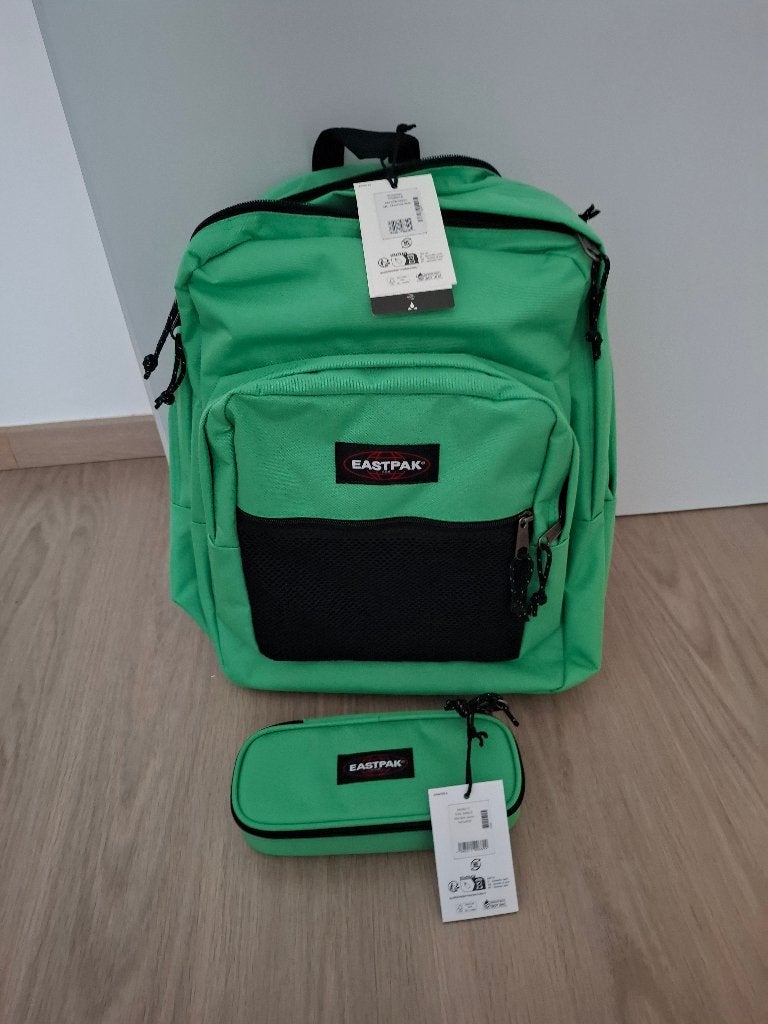 Sac eastpak + trousse Neuf!, Enlèvement, Neuf