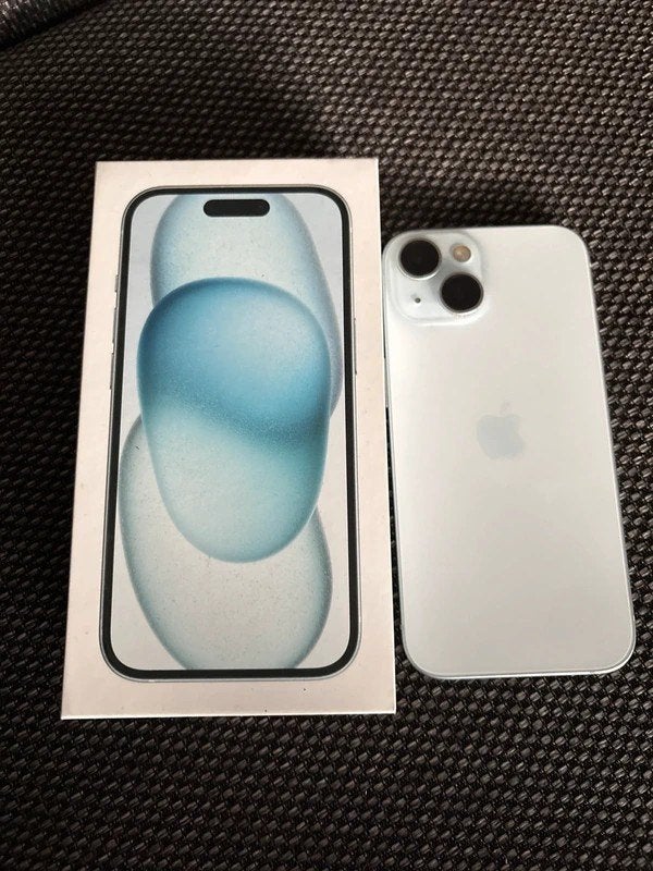 iPhone 15 128GB White Titanium–Zo goed als nieuw, Télécoms, Téléphonie mobile | Apple iPhone, 128 GB, IPhone 15, Enlèvement ou Envoi
