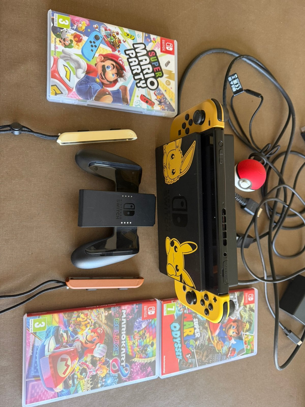 Nintendo Switch Pokémon: Let’s Go, Pikachu! & Eevee! Edition, Enlèvement, Comme neuf