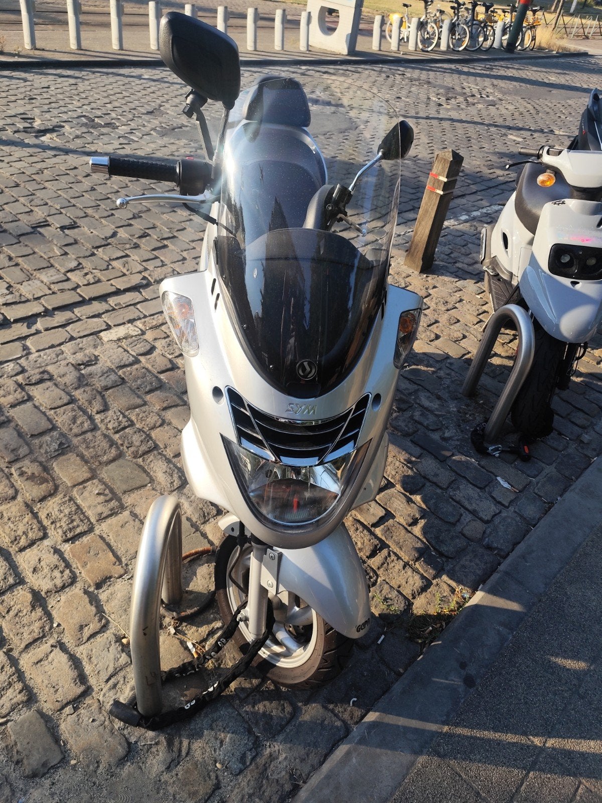 scooter sym joyride 125, Fietsen en Brommers, Scooters | SYM, Zo goed als nieuw