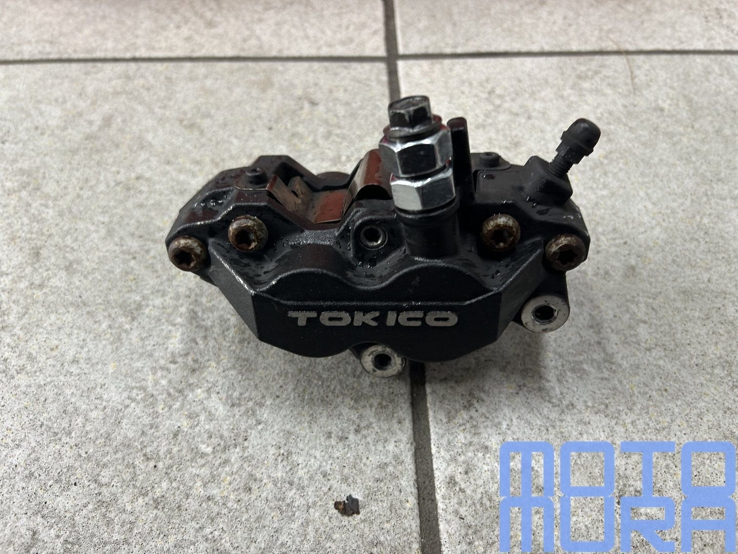 Remklauw rechts voor de Suzuki GSR 600 2006 - 2010 GSR600 re, -, Utilisé, -, -