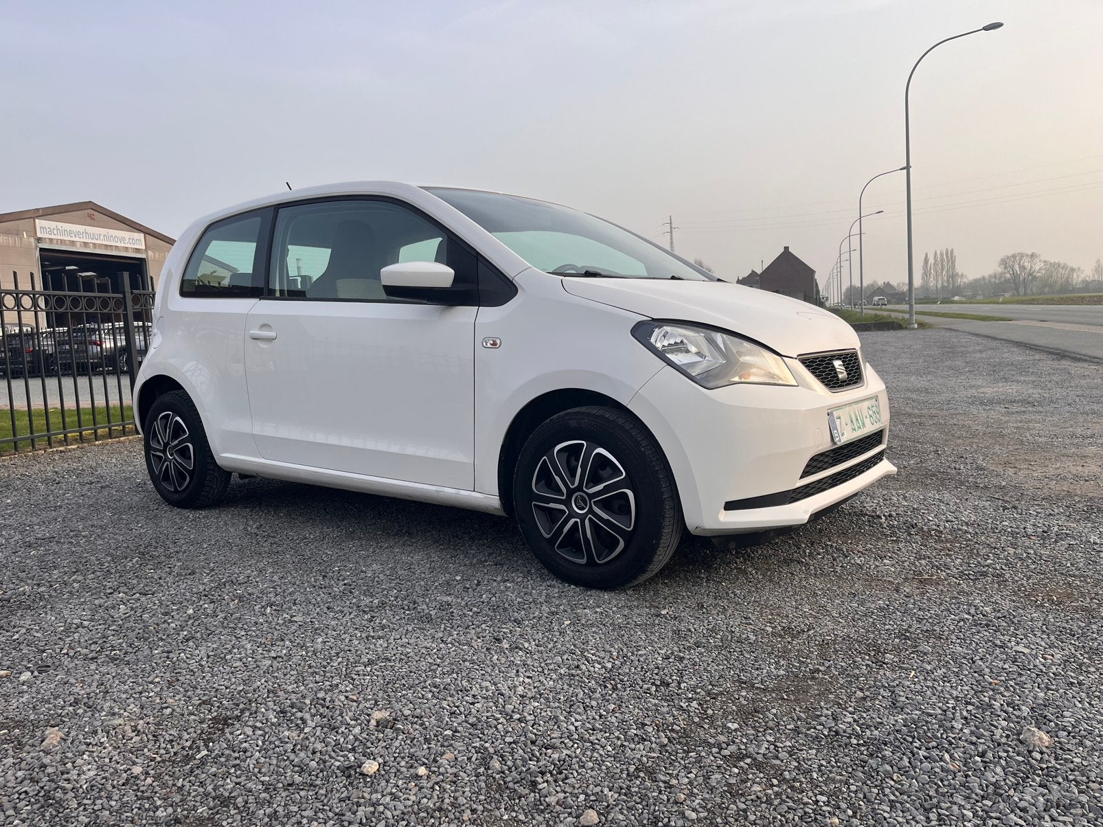 Seat Mii 1.0 benzine, 2014 bouwjaar, 157.000 kilometres, Auto's, Euro 5, https://public.car-pass.be/vhr/581ff929-5868-400b-b205-648243577d68