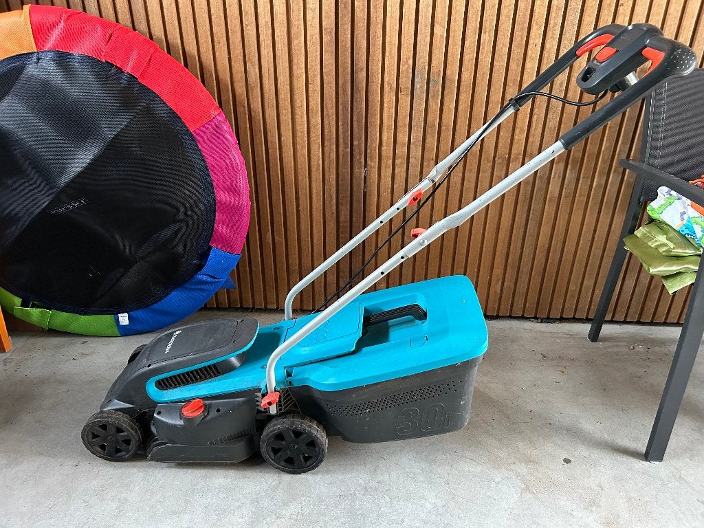 Gardena PowerMax 1200/32 elektrische grasmaaier – 1200W, Tuin en Terras, Ophalen, Cirkelmaaier, Gebruikt, Elektrische grasmaaier