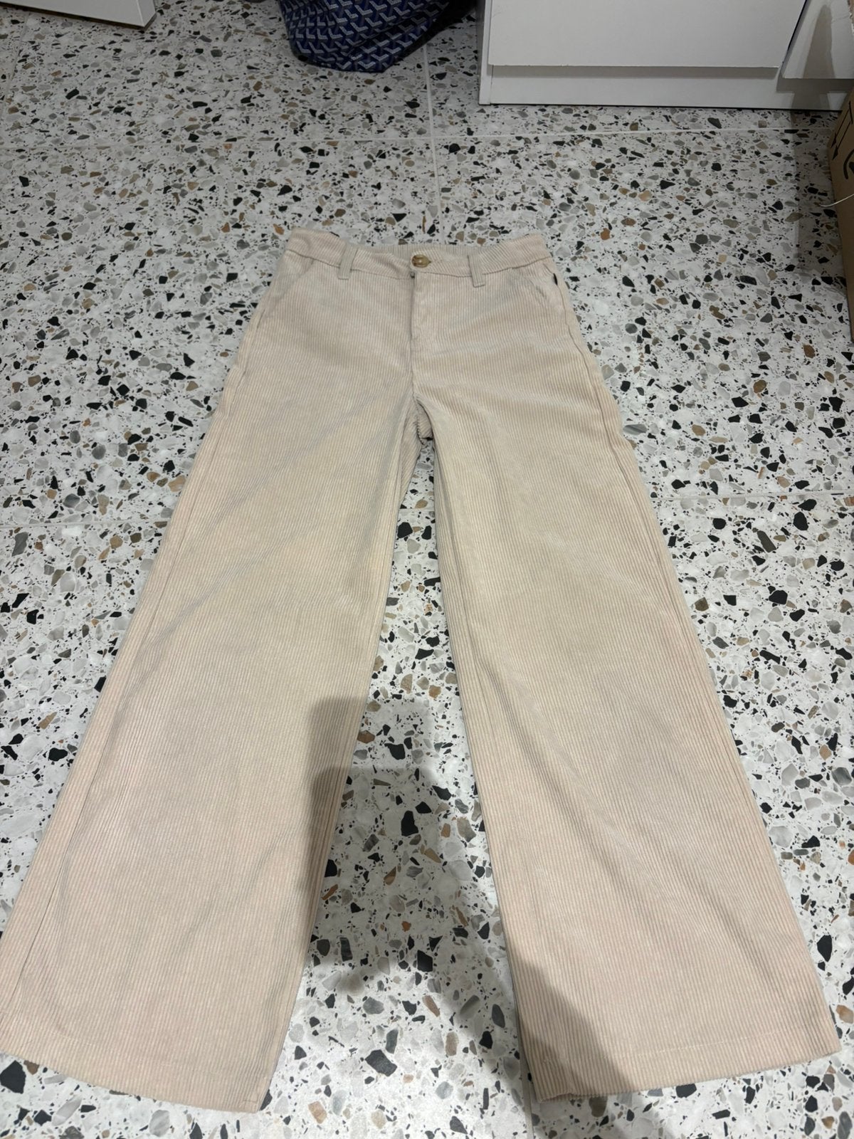Beige ribfluwelen broek, Ophalen of Verzenden, Zo goed als nieuw