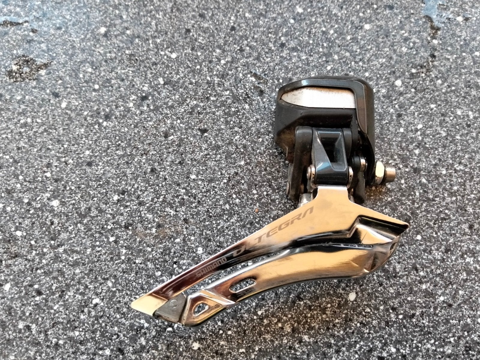 Shimano Ultegra FD-R8050 di2 11sp derailleur., Enlèvement ou Envoi, Dérailleur ou Chaîne, Utilisé, Aluminium