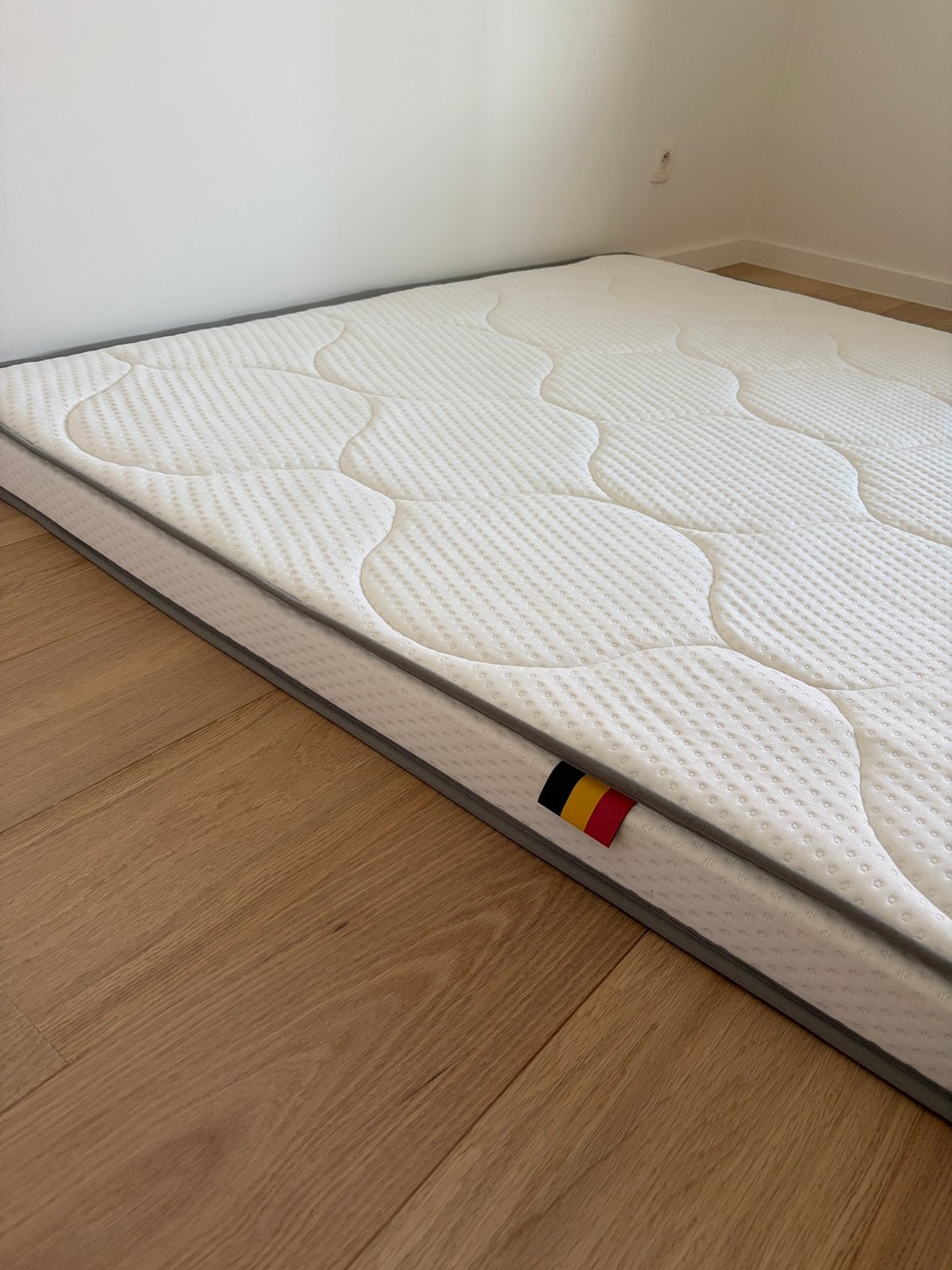 Surmatelas 160x200x10cm - à peine utilisé, Maison & Meubles, Enlèvement, Comme neuf