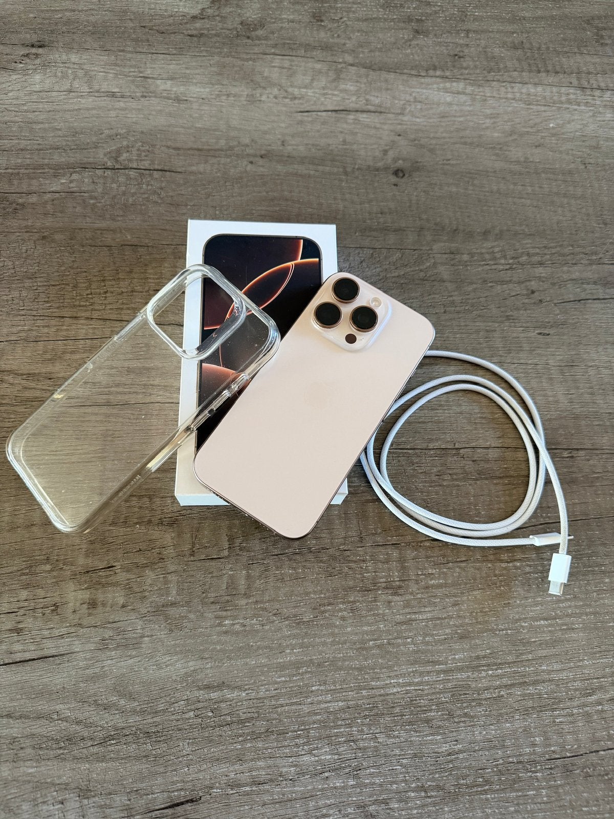 Iphone 16 Pro gold, Télécoms, Téléphonie mobile | Apple iPhone, IPhone 16 Pro, 97 %, 128 GB, Or
