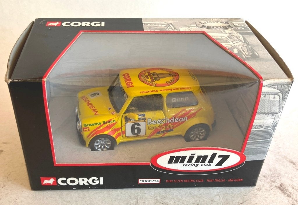 Mini Se7en Racing Club Ian Gunn Corgi CC82214., Enlèvement ou Envoi, Comme neuf, Voiture