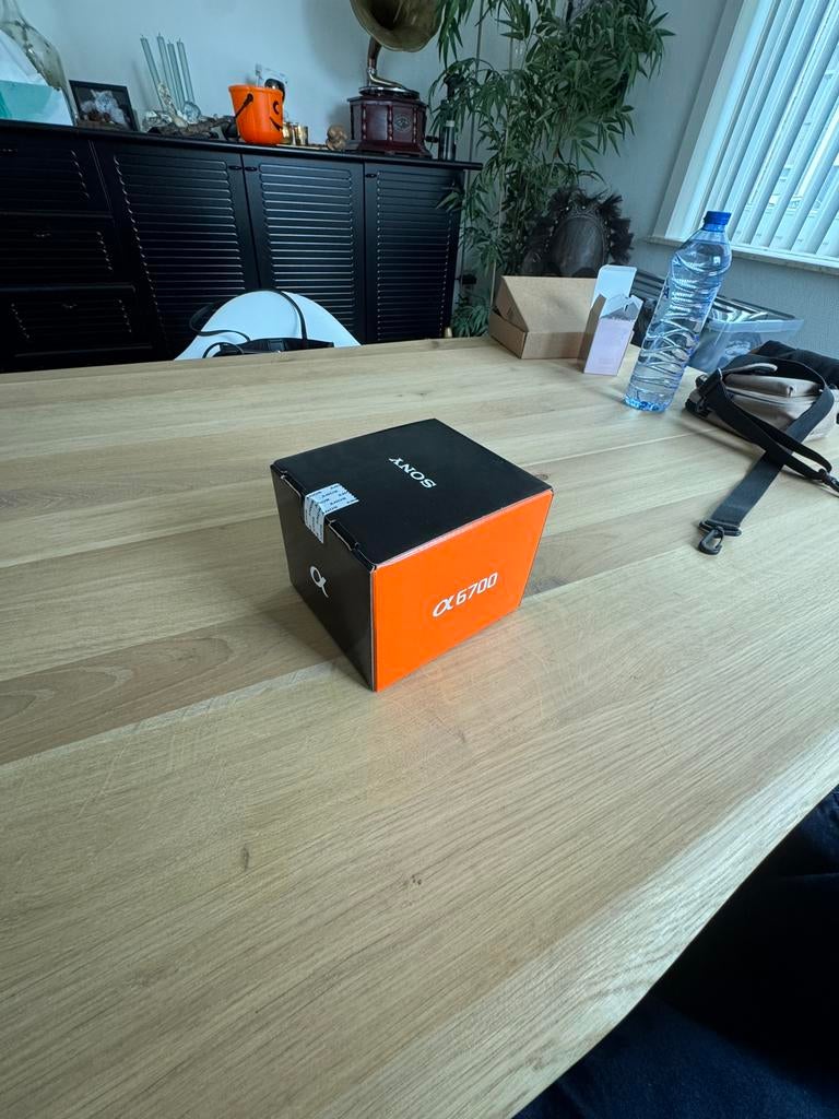 Sony a6700 new sealed box, Audio, Tv en Foto, Videocamera's Digitaal, Ophalen, Sony
