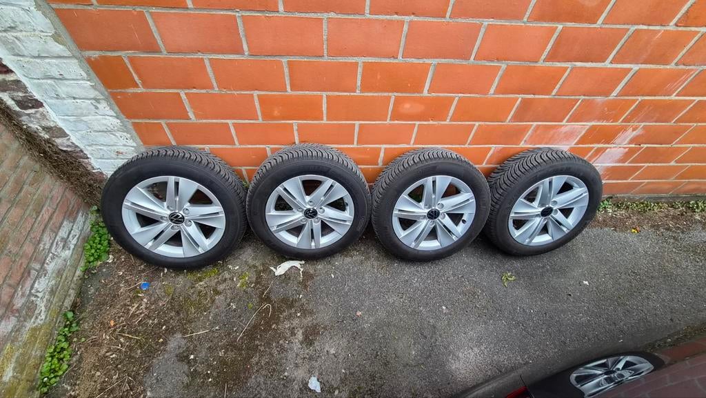 Originele VW 16” velgen met Michelin CrossClimate 205/55R16, Auto-onderdelen, Banden en Velgen, Band(en), All Season, 16 inch