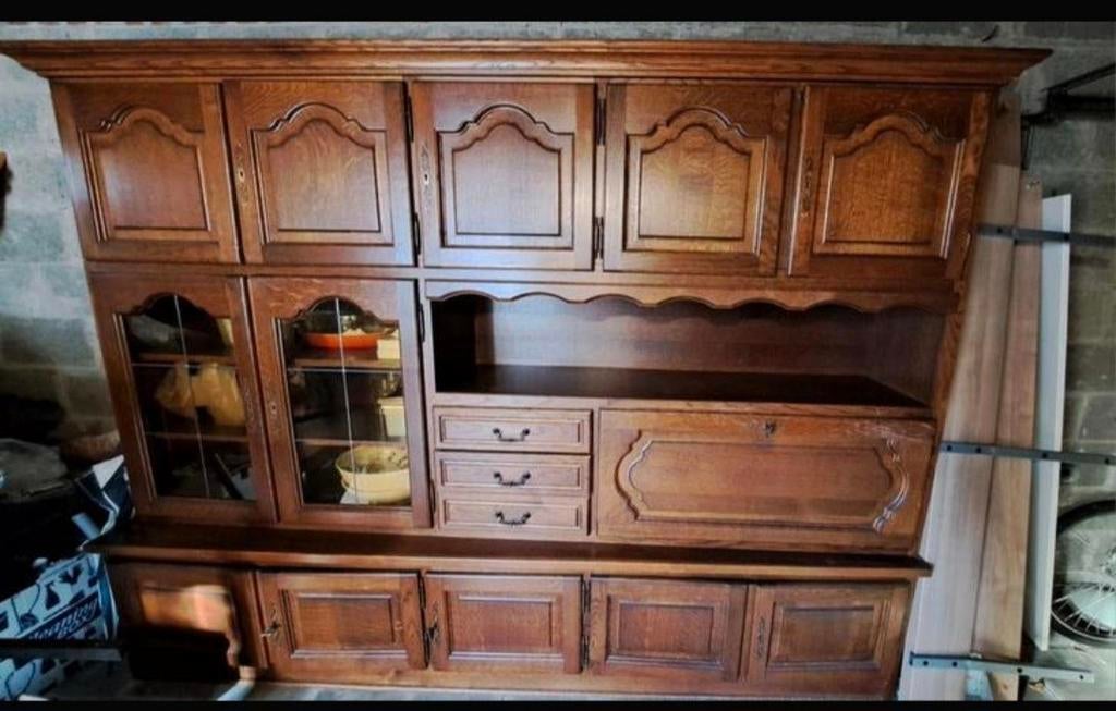 Houten kast., Ophalen