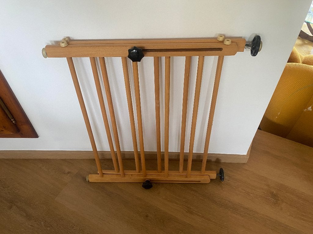 Barrière de sécurité pour bébés, Enfants & Bébés, Barrière de sécurité, Enlèvement, Utilisé, Bois