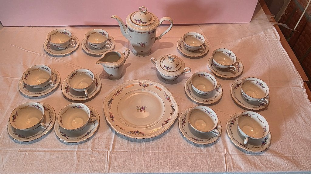 Compleet oud 12-delig porselein koffieservice Marie Luise., Antiquités & Art, Enlèvement
