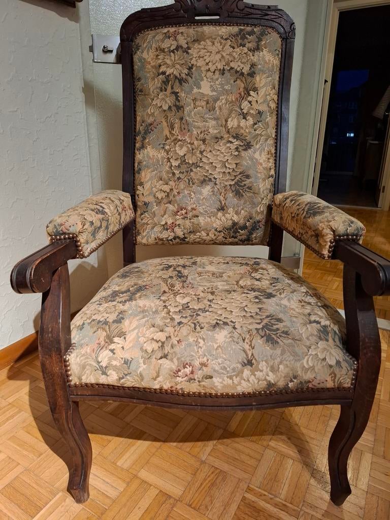 Louis XIV fauteuil, Enlèvement