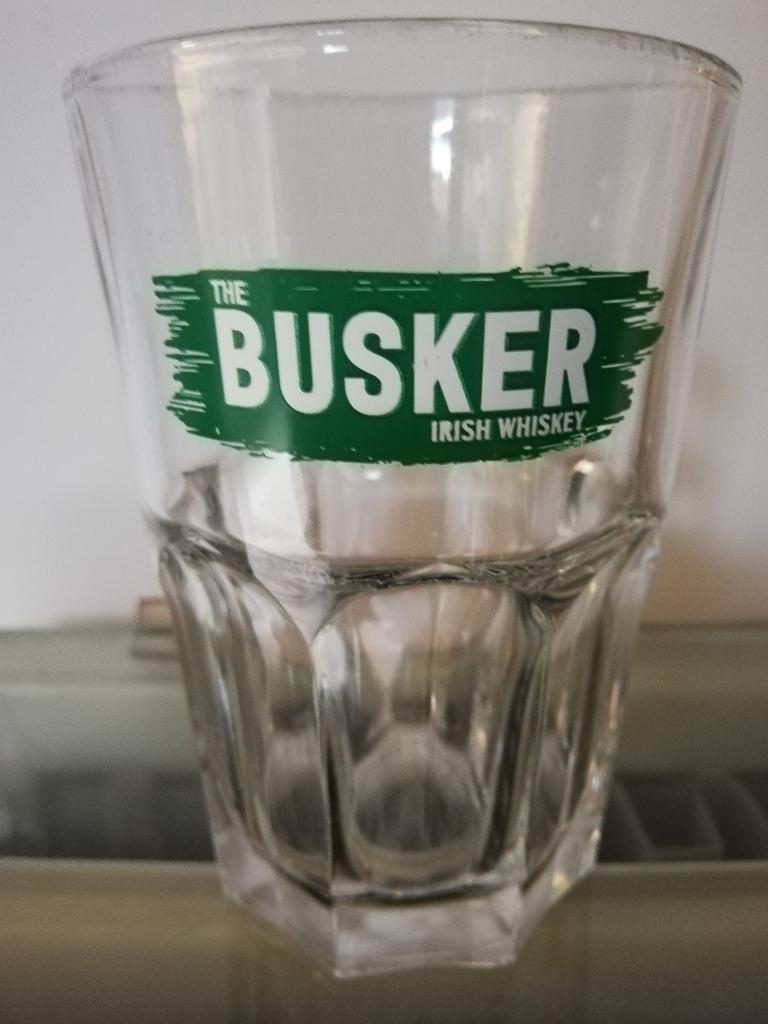 Glas The Busker Irish Whiskey, Ophalen, Zo goed als nieuw