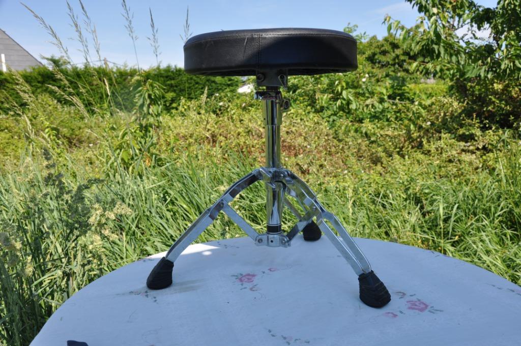 §  tabouret siege de batteur assise a restaurer, Musique & Instruments, Enlèvement ou Envoi, Utilisé, Batterie ou Percussions