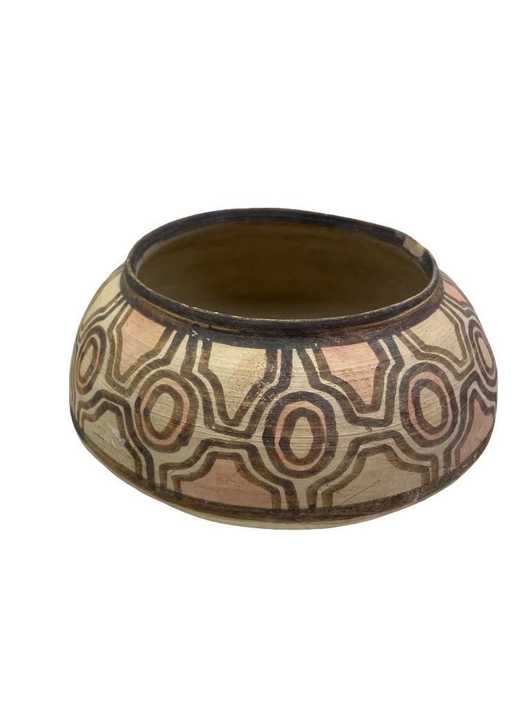 Terracotta vaas met geometrische decoratie — Indus Valley, Antiek en Kunst, Antiek | Keramiek en Aardewerk, Ophalen of Verzenden