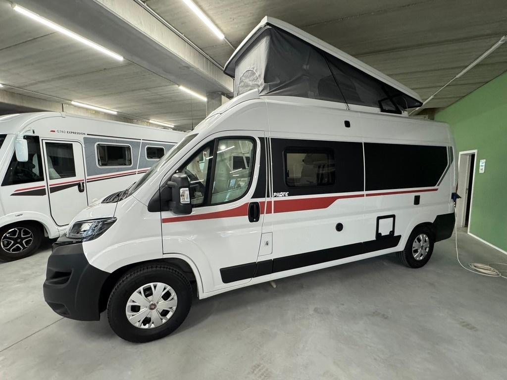 Pilote V 600 G avec toit relevable, Caravanes & Camping, Camping-cars, Jusqu'à 4, Siège standard, Fiat, Boîte manuelle