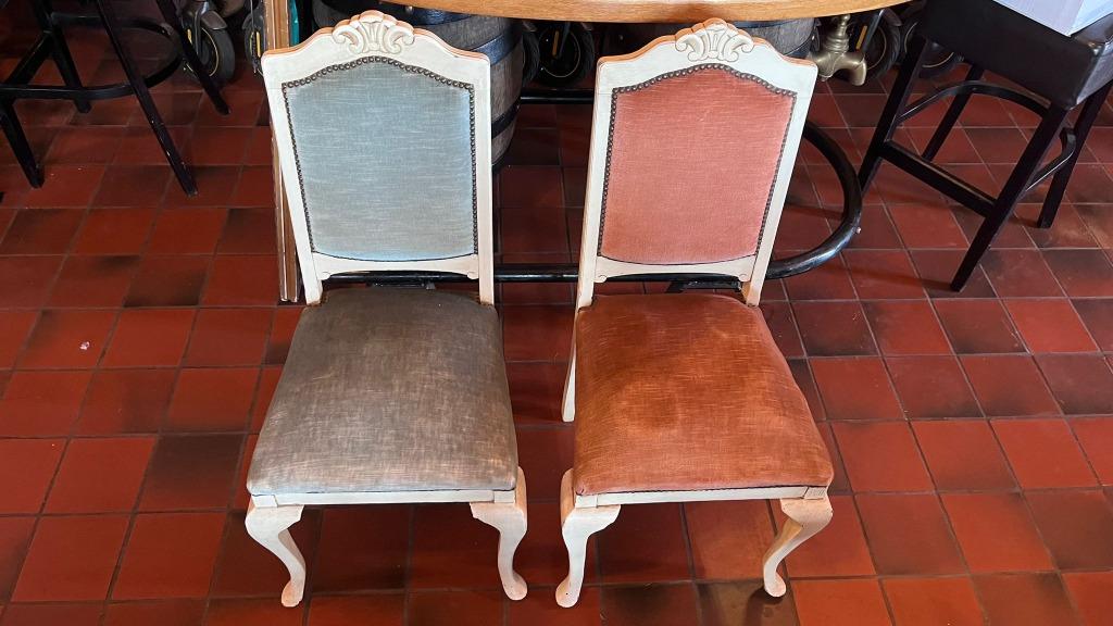 2 vintage eetkamerstoelen, retro look, stevig en comfortabel, Enlèvement, Maison et Meubles