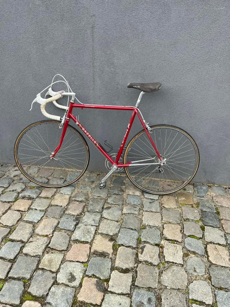 Gazelle mondial retro volledig in orde, Vélos & Vélomoteurs, Vélos | Hommes | Vélos de sport & Vélo de randonnée, Enlèvement, Utilisé