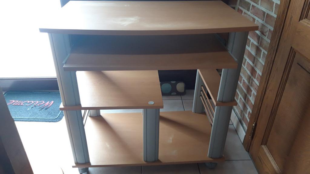 Computertafel op wieltjes, Ophalen, Gebruikt