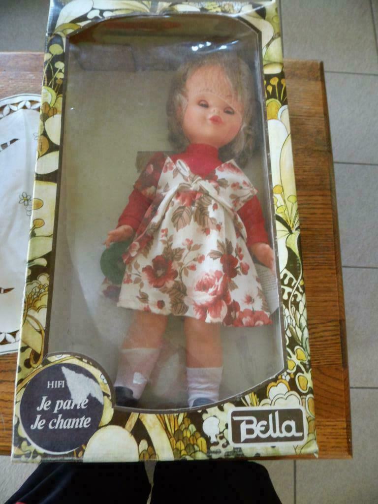 Bella poupée "je parle et je chante" Vintage, Enlèvement ou Envoi, Comme neuf