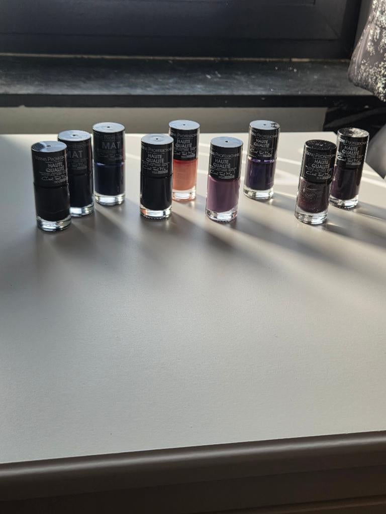Vernis à ongles Neuf, Ophalen, Nieuw