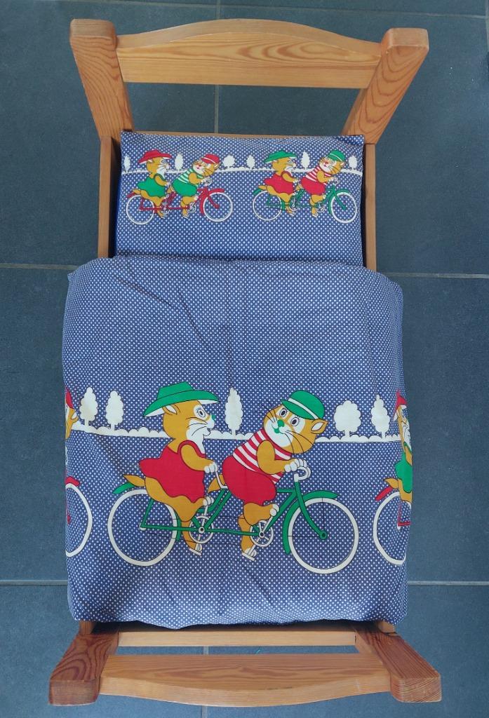 Handmade houten poppenbed, Kinderen en Baby's, Speelgoed | Poppen, Zo goed als nieuw, Overige typen, Ophalen