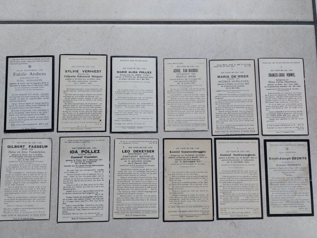 12 oude doodsprentjes van de gemeente Ruien, Collections, Envoi