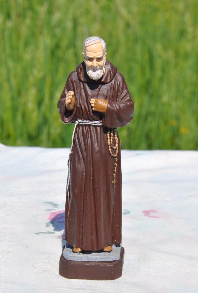 saint pio en resine, Enlèvement ou Envoi