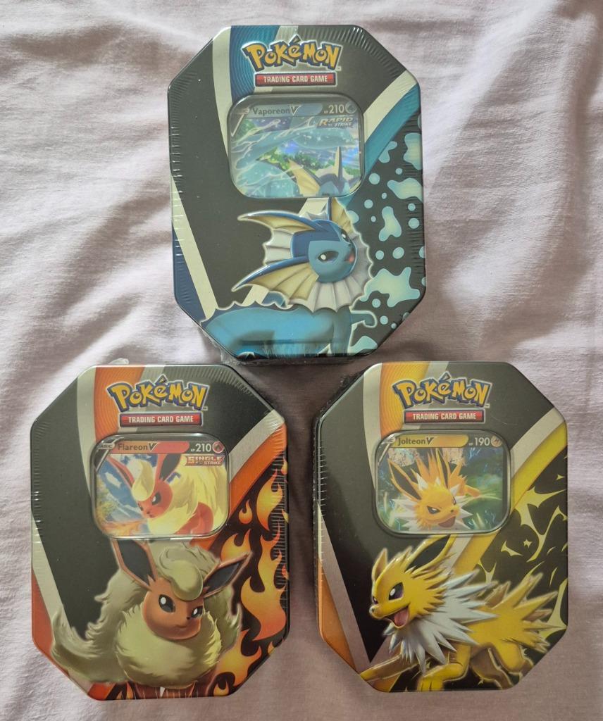 Evolving Skies tins, Enlèvement ou Envoi, Neuf, Booster box