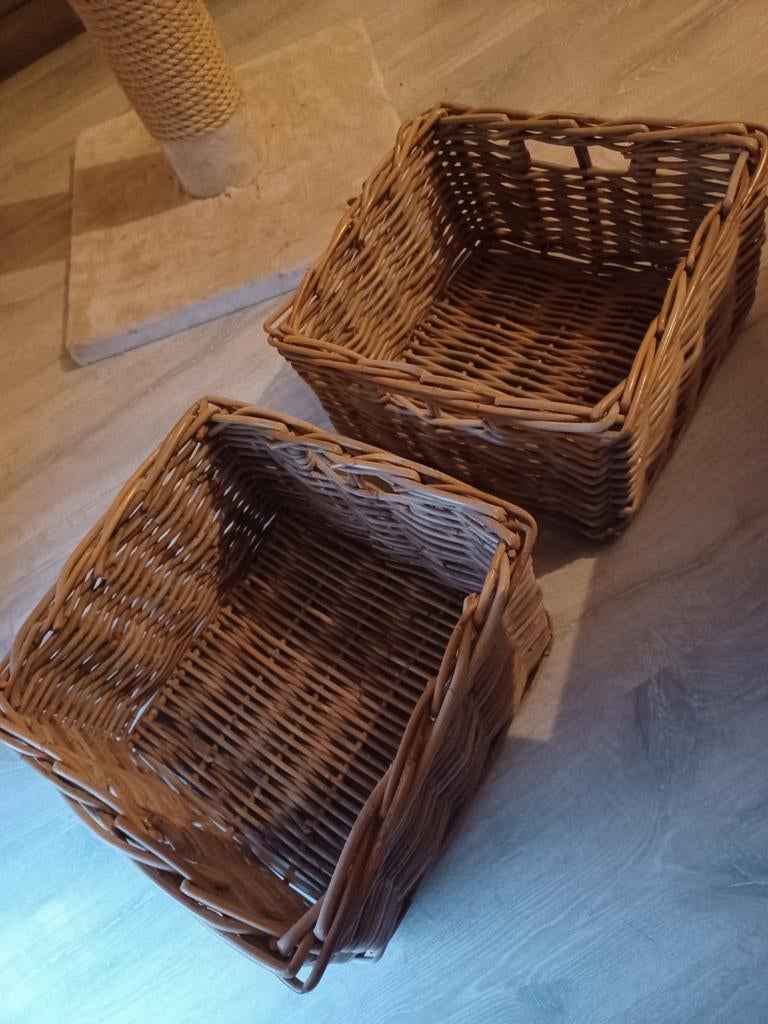 2 gevlochten opbergmanden, Ophalen of Verzenden, Zo goed als nieuw