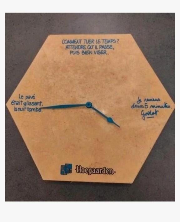 Horloge Hoegaarden en plastique dur. Envoi possible., Collections, Marques de bière, Enlèvement ou Envoi, Comme neuf