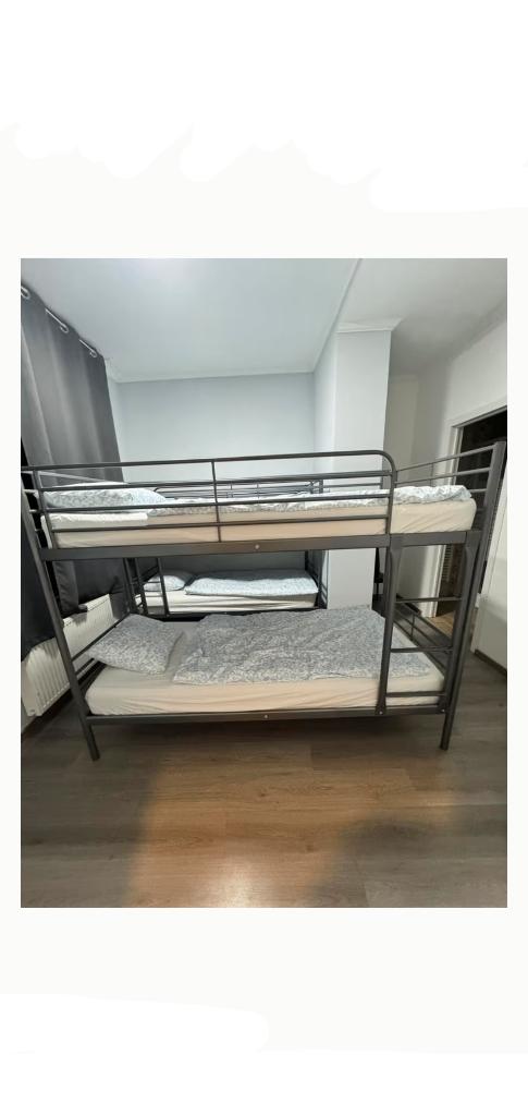 metalen stapelbed (grijs) + 2 matrassen +transport gratis, Ophalen, 90 cm, 200 cm, Stapelbed