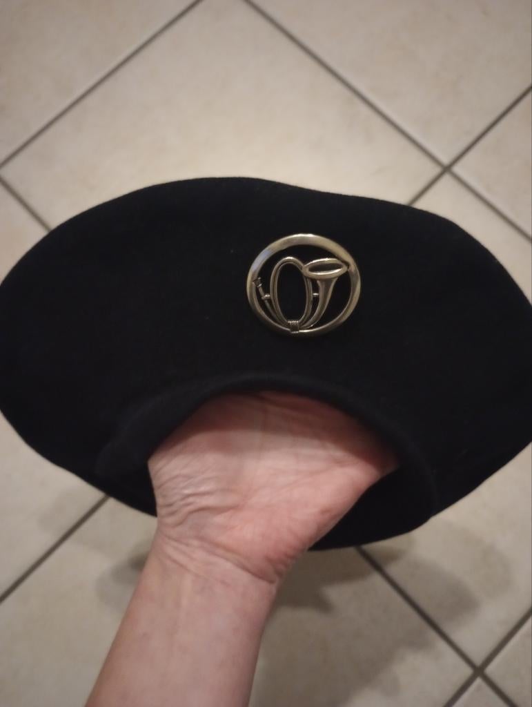 Franse baret voor alpenjagers, Verzenden