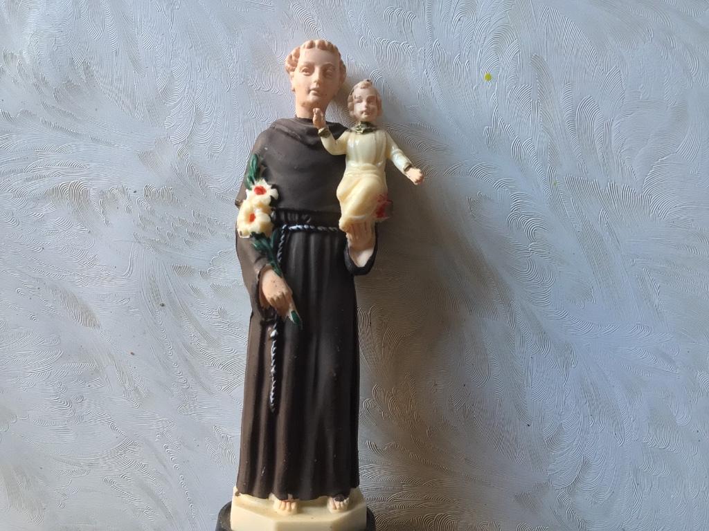 Statue de Saint Antoine, patron des objets perdus, Enlèvement ou Envoi