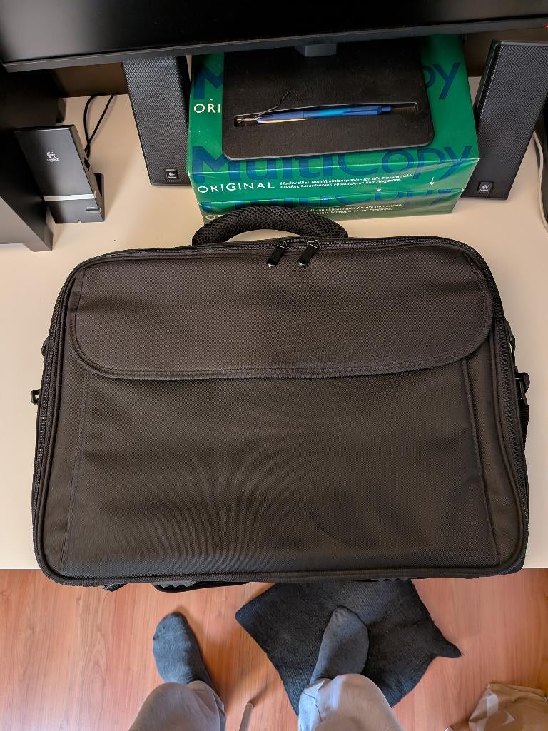 Laptoptas 20 inch, Ophalen of Verzenden, 17 inch of meer, Zo goed als nieuw, Schoudertas