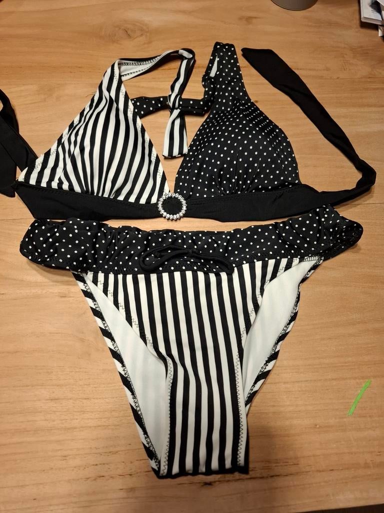 Nieuwe bikini mt 38, Ophalen, Bikini
