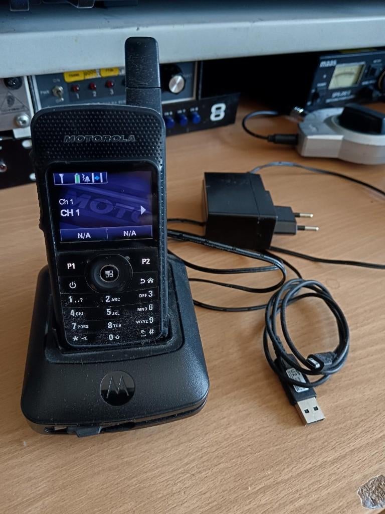 Motorola DMR UHF, Telecommunicatie, Zenders en Ontvangers, Ophalen of Verzenden, Nieuw, Zender en Ontvanger