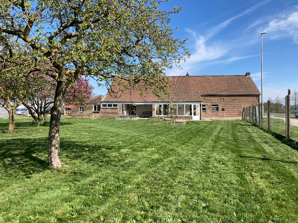 Historische hoeve in Kinrooi te koop, 301 m², Province de Limbourg, Autres types, 1500 m² ou plus