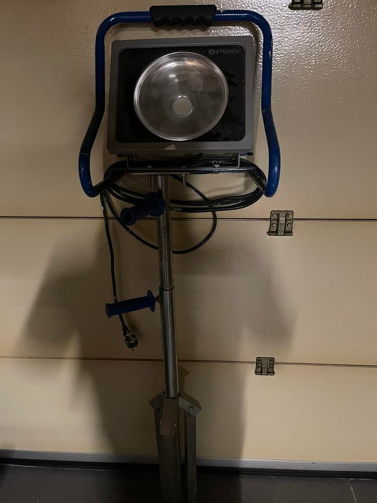 Werklamp storch op statief, Ophalen, Zo goed als nieuw