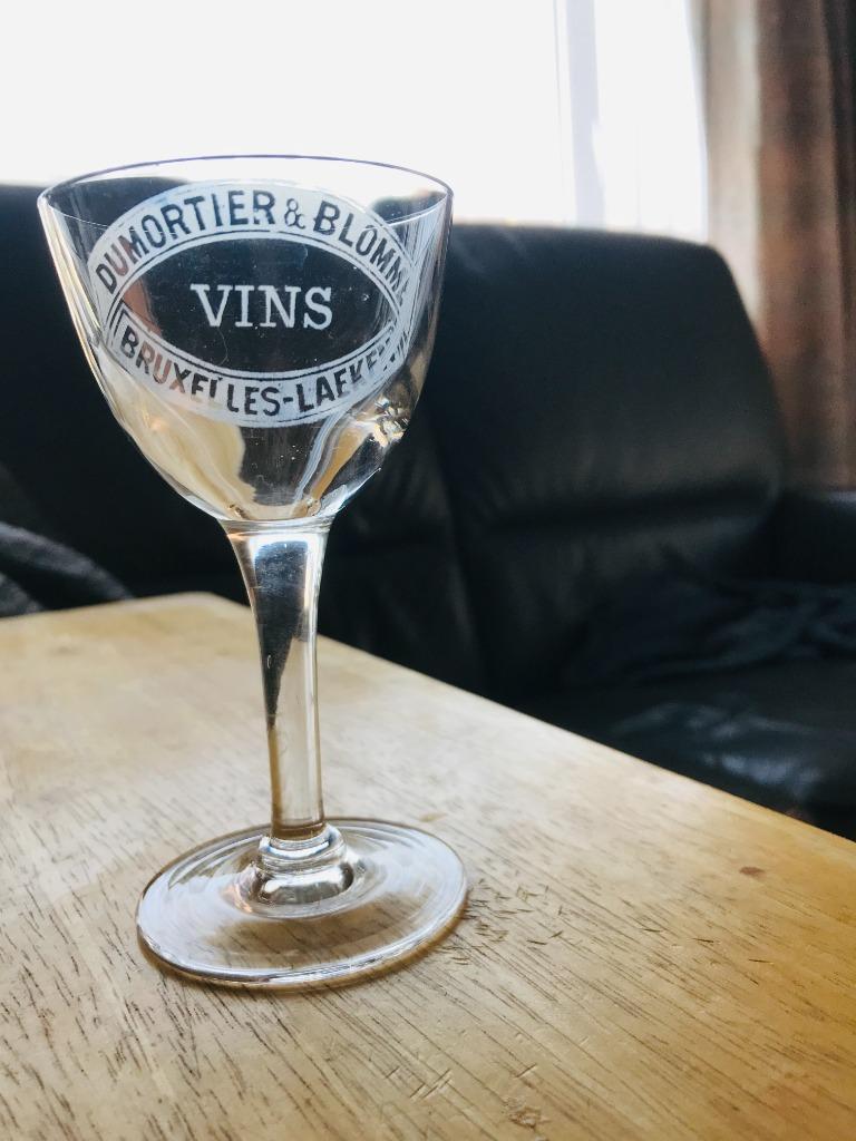 Dumortier & Blomme - Vins -  Bruxelles - Laeken  wijnglas, Ophalen of Verzenden, Zo goed als nieuw, Glas of Glazen, Overige merken