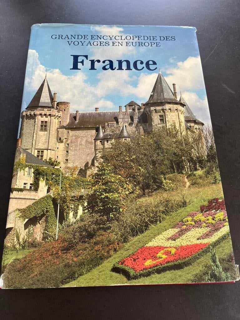 Grande encyclopedie des voyages en Europe: France. Bon état., Enlèvement ou Envoi, Utilisé