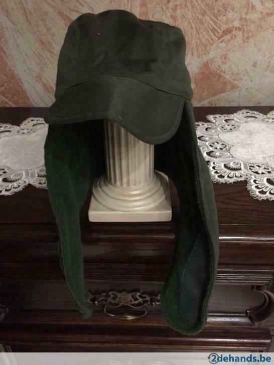 kaki muts met oorkleppen , met fleece voering ,maat ; M & L, Ophalen of Verzenden