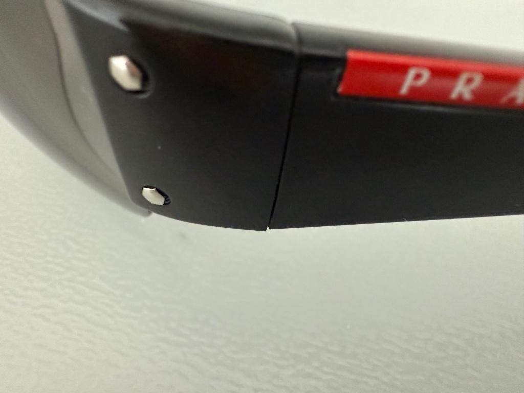 Lunettes de soleil Prada Black Shield SPO7F - Livr gratuite, Autres marques, Enlèvement ou Envoi, Autres couleurs, Comme neuf