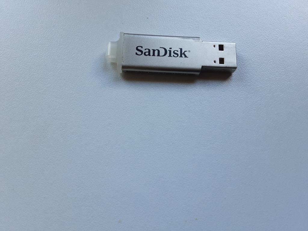 USB-STICK VAN 4 GB, Ophalen of Verzenden, Zo goed als nieuw, SCANDISK, 4 GB